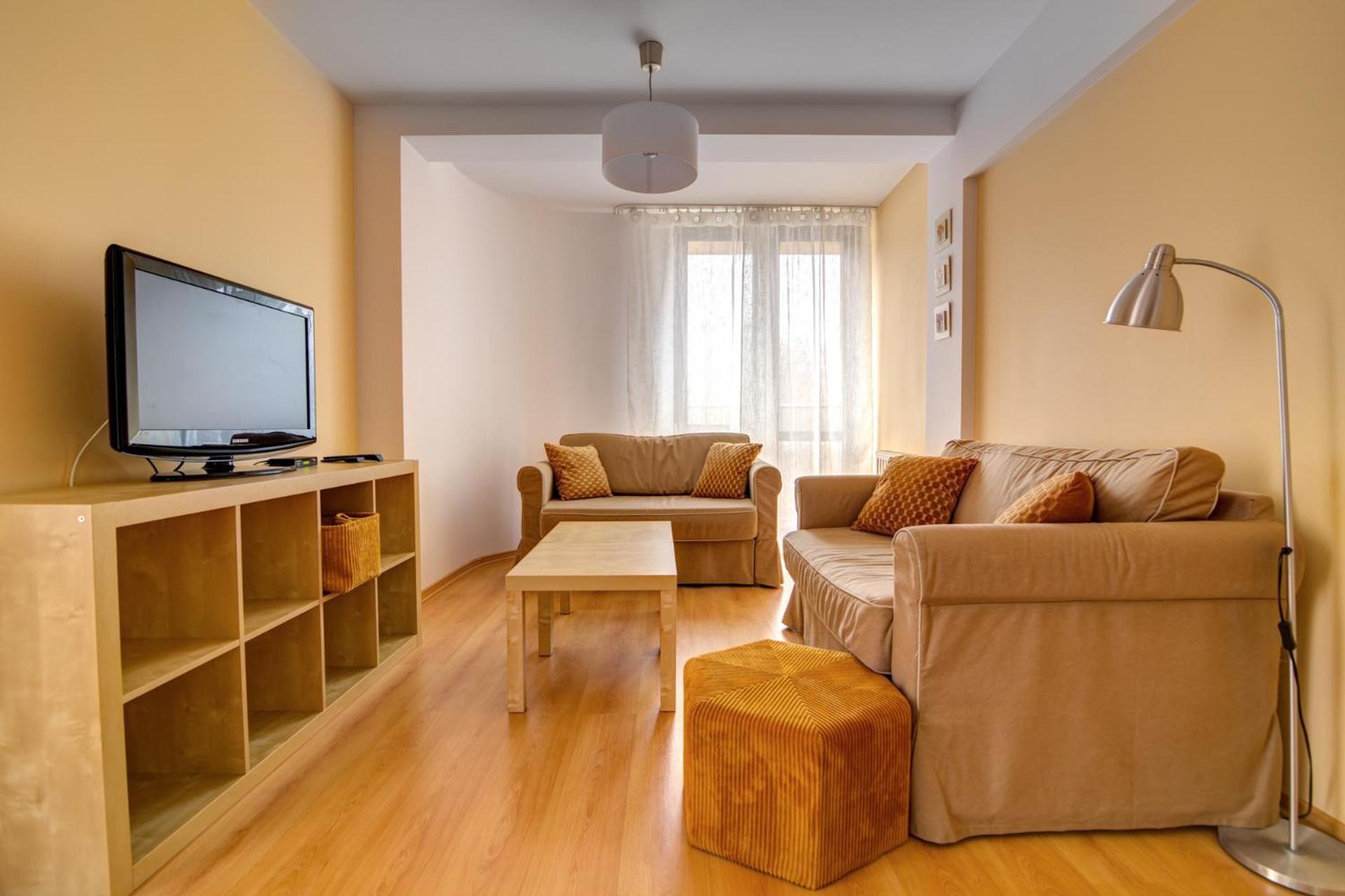 Center Apartment *